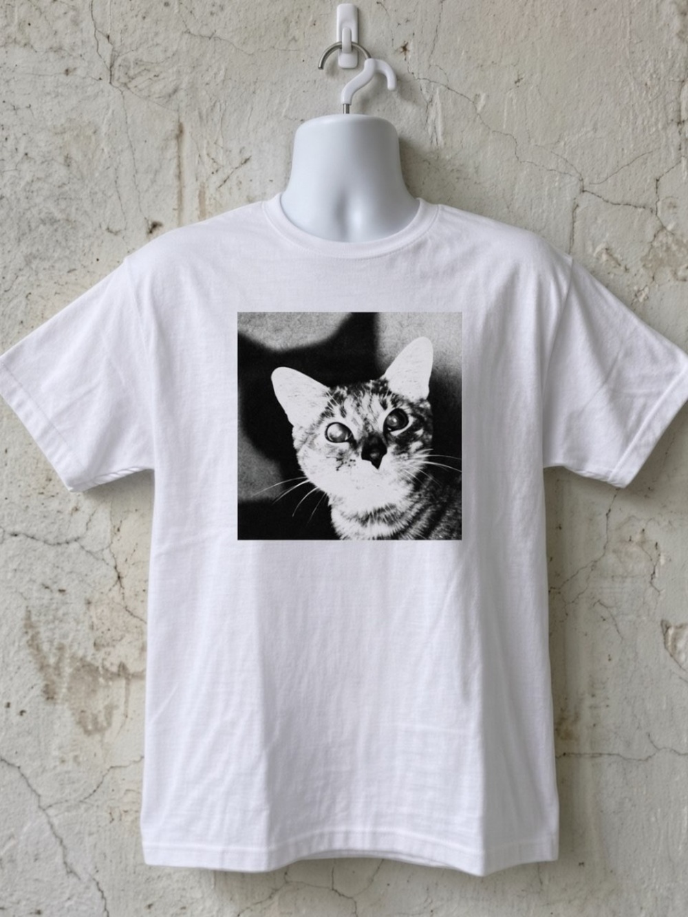 Black And White Cat Portrait Photo Graphic T-Shirt Gildan 5000 Cotton Unisex Tee